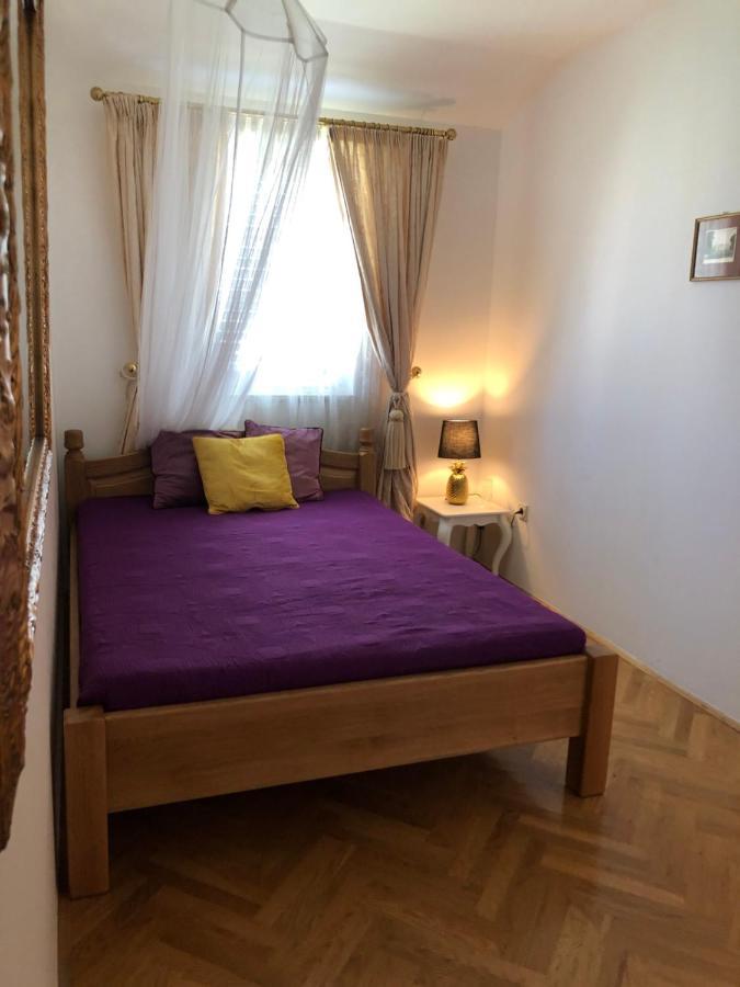 Apartment Betty Malinska Exteriér fotografie